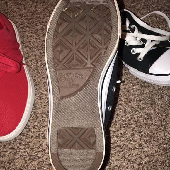 Black converse NWOT - Picture 3 of 4